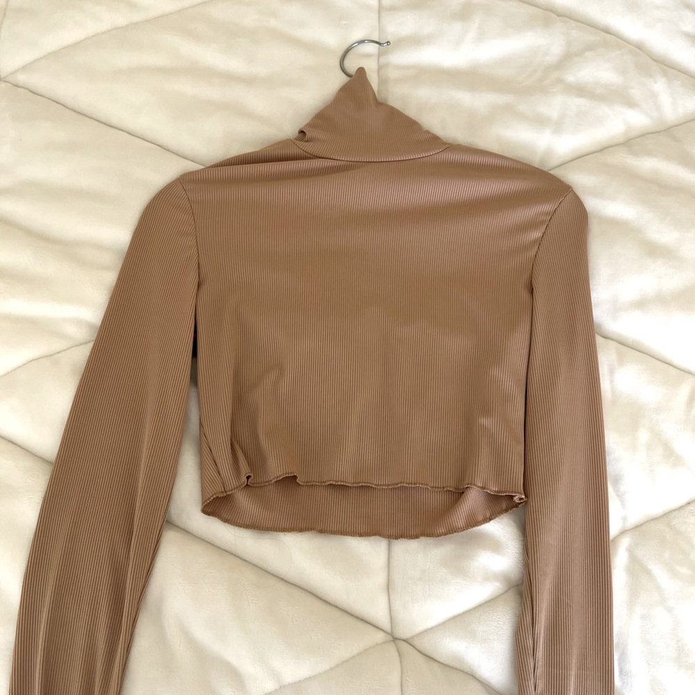 Carmel/tan turtleneck long sleeve